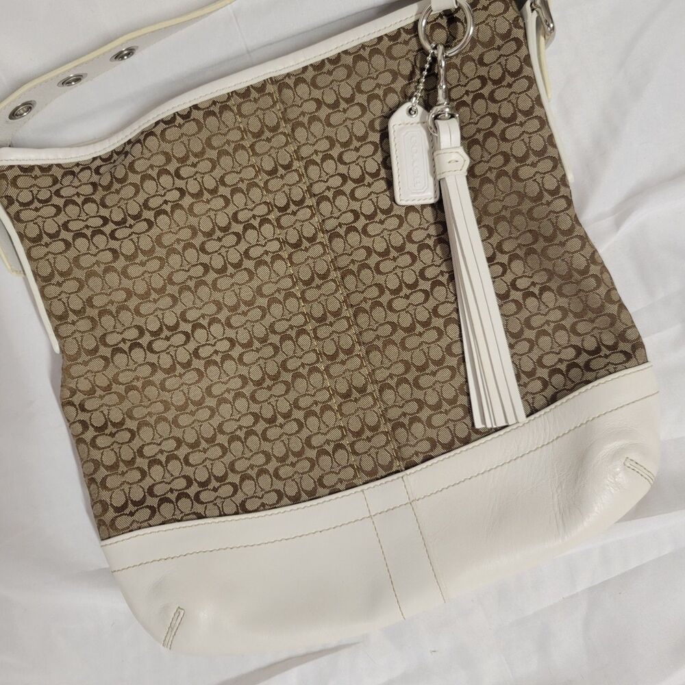 Coach Signature Leather Canvas Shoulder Bag 10417 Beige White Silver Zip Purse